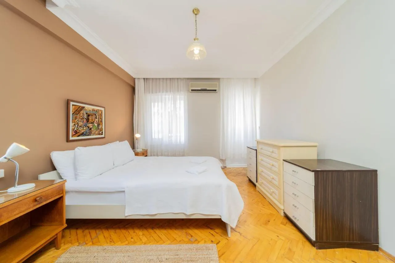 Flat W Balcony Fireplace 5 Min To Beach In Antalya Apartment