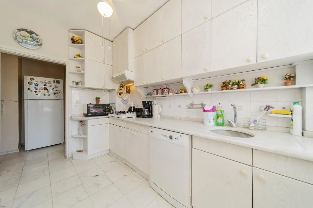 Flat W Balcony Fireplace 5 Min To Beach In Antalya Apartment