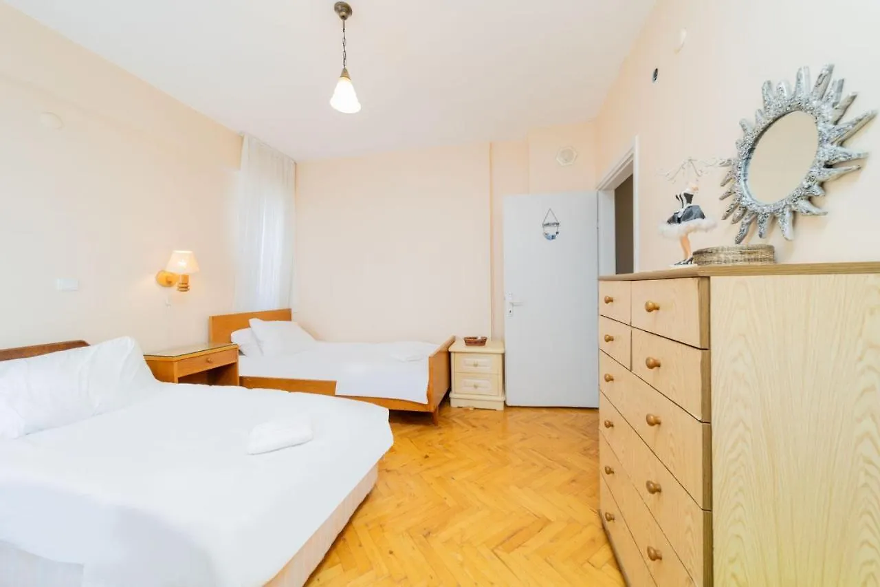 Flat W Balcony Fireplace 5 Min To Beach In Antalya Διαμέρισμα
